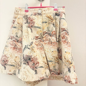 바이씨니 제작 반바지 라지 판매합니다