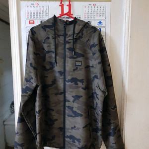 남성 카모플라주 후드 집업