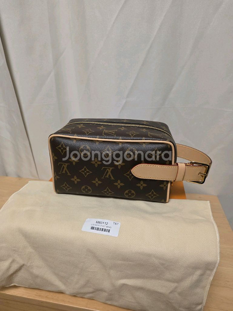 [새상품급] 루이비통 락커 돕키트 모노그램 클러치--1