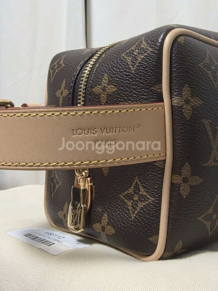 [새상품급] 루이비통 락커 돕키트 모노그램 클러치--4