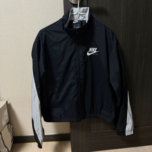 미디움 나이키 스포츠웨어 윈드러너 바람막이 자켓 블랙 빈티지 M