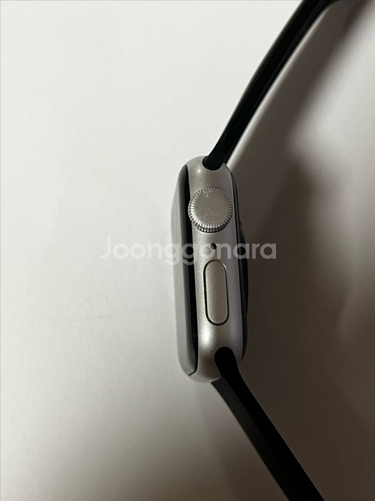 애플워치 SE세대 40mm 실버--1