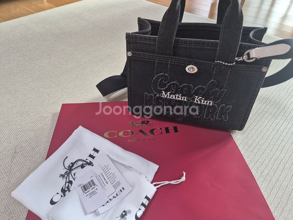코치 마뗑킴 콜라보 데님 토트백--1