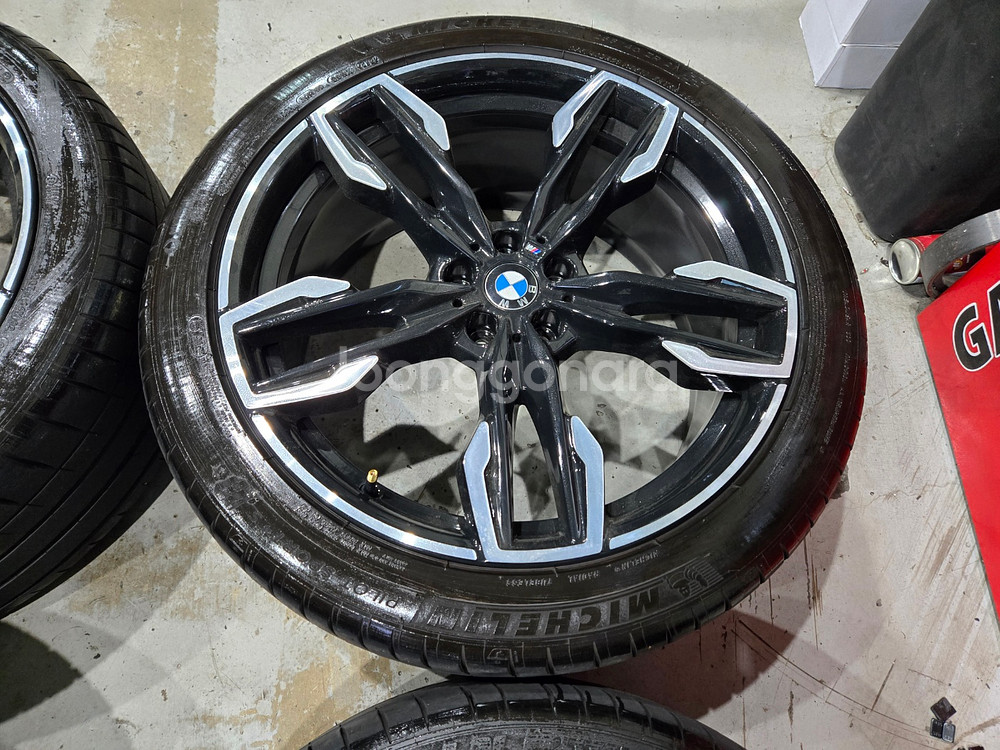 BMW X3,X4 718M 21인치 순정 휠타이어 판매합니다--2