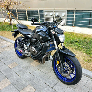 풀배기 야마하 MT 07 판매합니다.