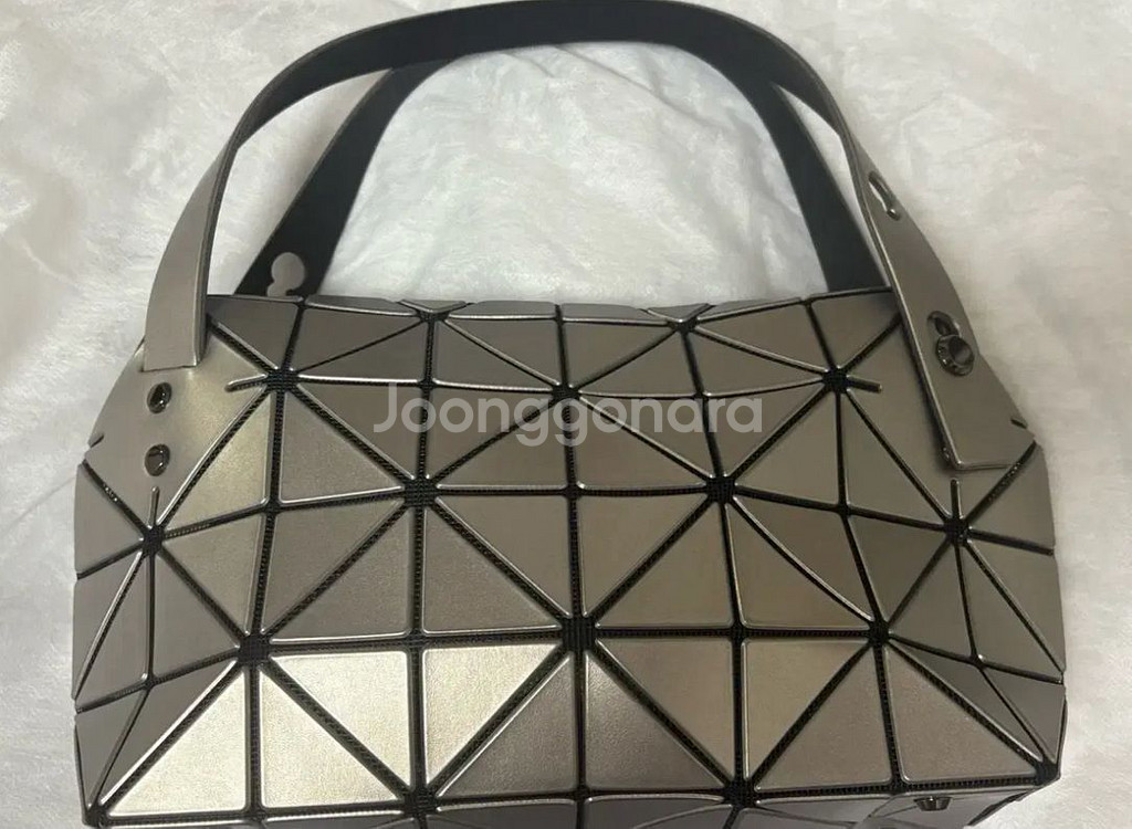 바오바오 보스턴백 실버색상--1