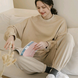 새상품) 단스킨 피그먼트 맨투맨 조거팬츠세트상품