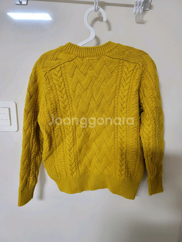 바토너 여성 두툼꽈베기 울니트 개나리색 2사이즈 55 상태극상--1