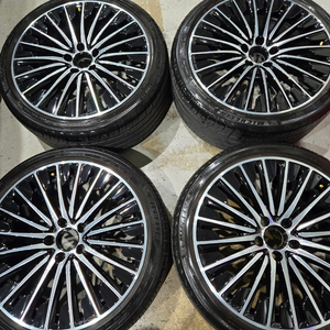 벤츠C클래스 마차 19인치 순정 휠타이어 판매합니다