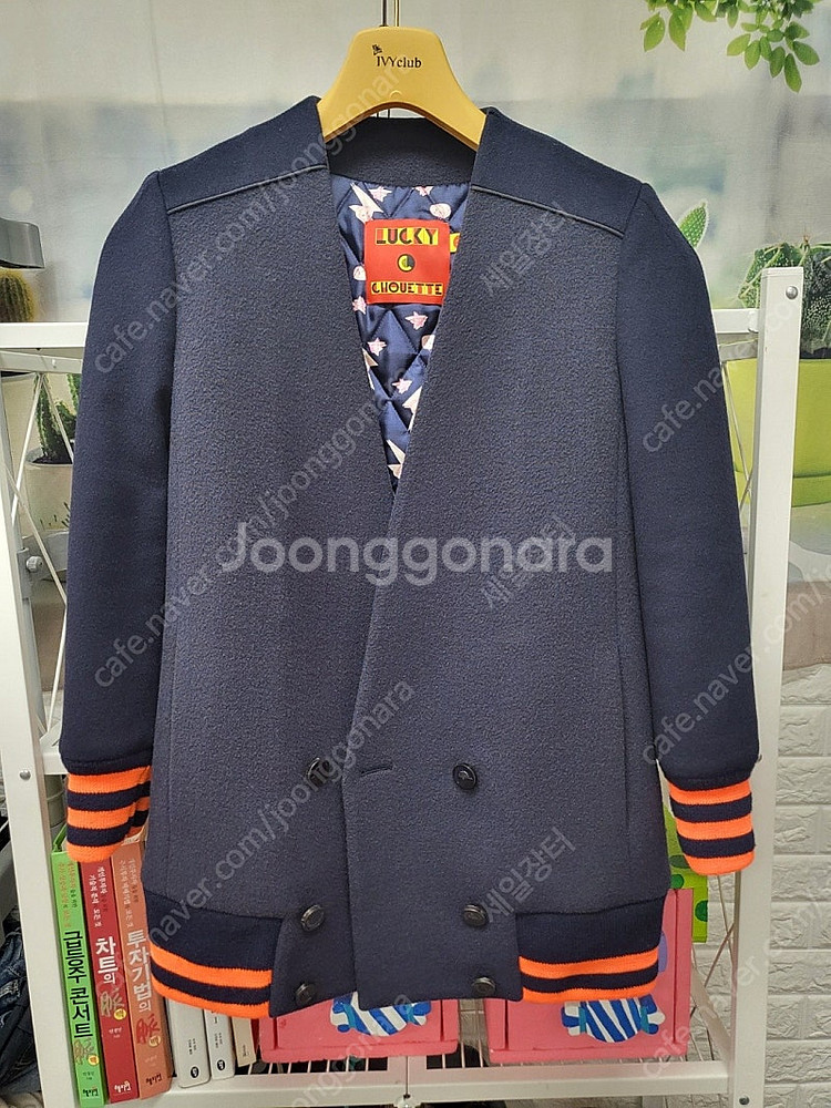 럭키슈에뜨 여성자켓 노카라 여성겨울자켓 (36사이즈55) WB71--0