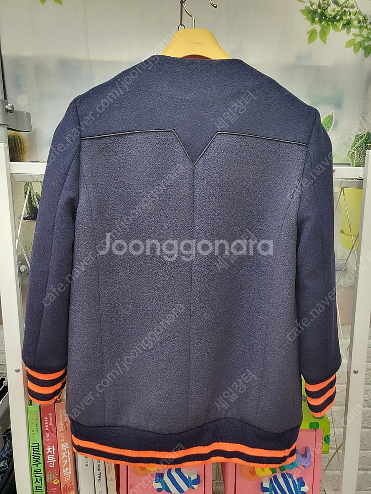 럭키슈에뜨 여성자켓 노카라 여성겨울자켓 (36사이즈55) WB71--4