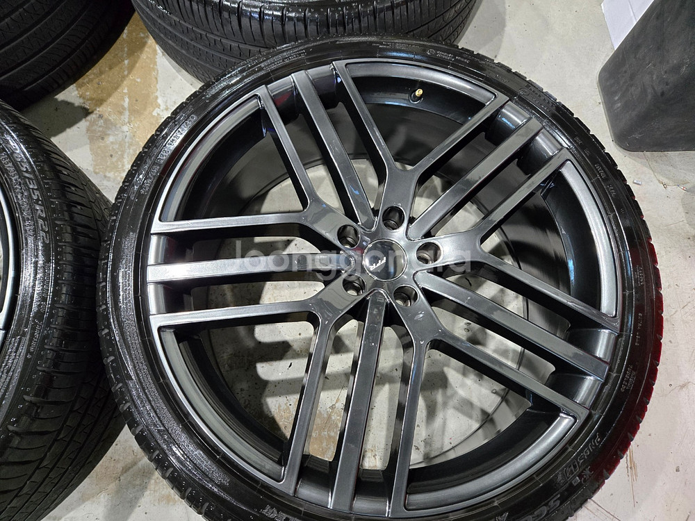 FFR22 플로포밍 22인치 휠타이어 판매합니다 PCD114.3 카니발,팰리세이드--1