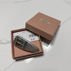 MIU MIU 미우미우 실버 헤어핀