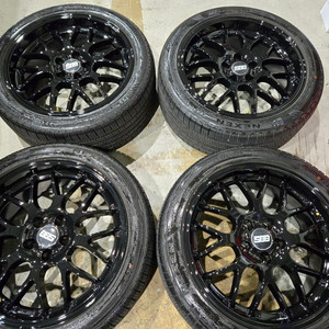 (판매) f10 bmw5시리즈 19인치 휠타이어 판매합니다