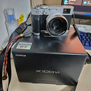 후지필름 X100VI 실버 팝니다
