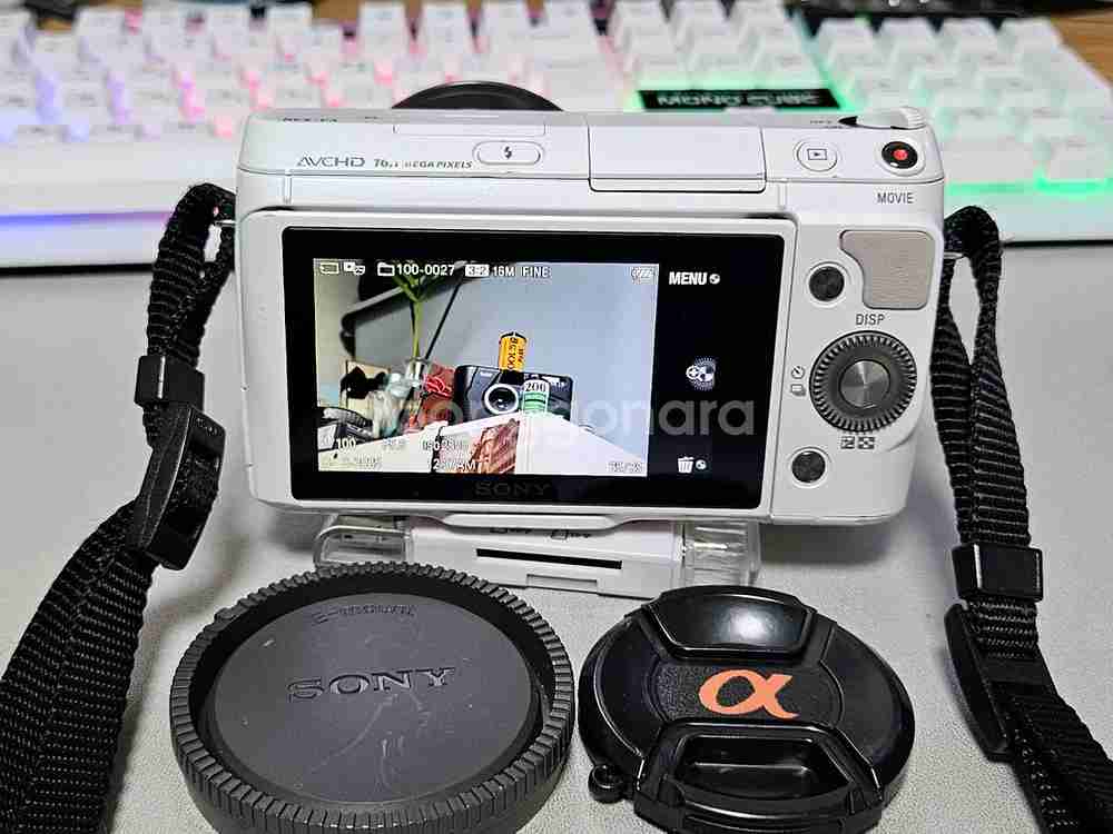 소니 알파 NEX F3 브이로그 하이엔드 디카--5
