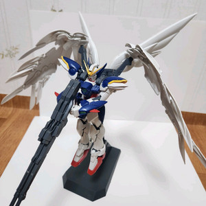 MG 윙 건담 제로 EW Ver.ka 가조립