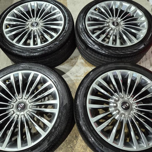 (판매) 더k9 19인치 휠타이어 판매합니다