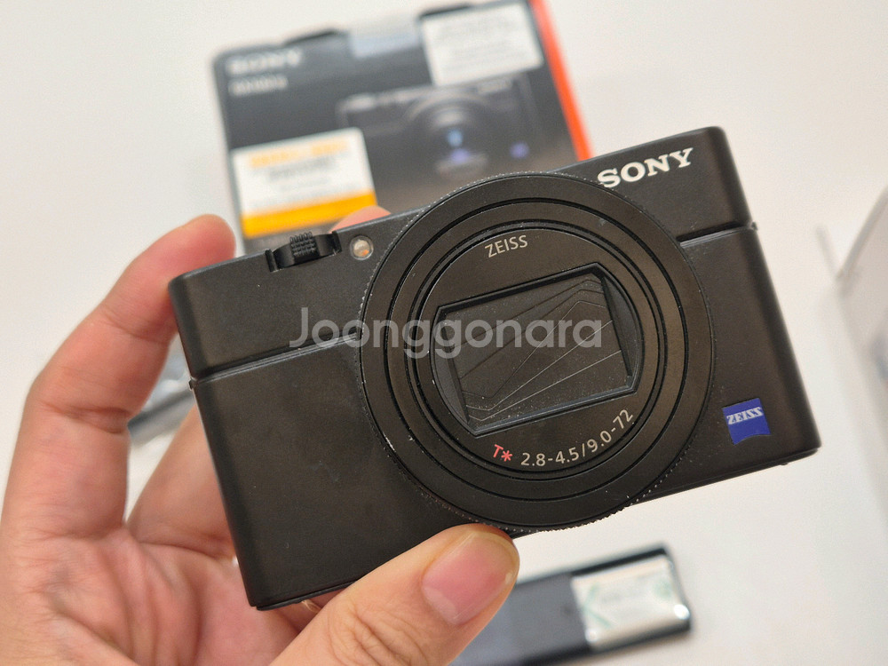 소니 RX100M7 디지털카메라 슈팅그립 추가배터리 박스 풀셋--1