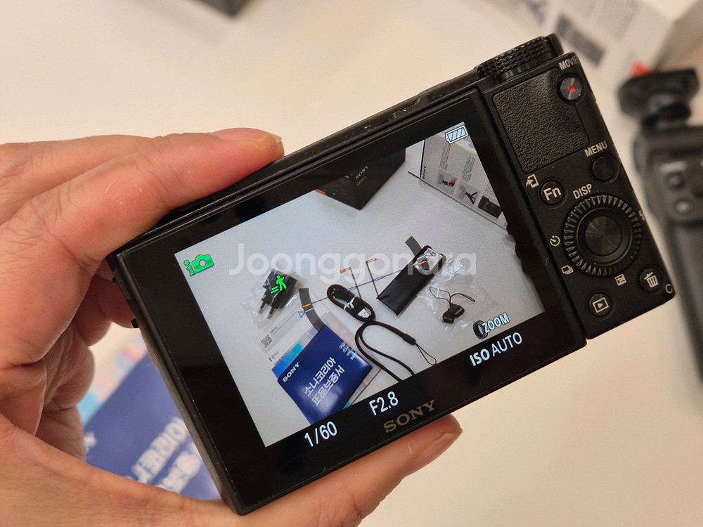 소니 RX100M7 디지털카메라 슈팅그립 추가배터리 박스 풀셋--3