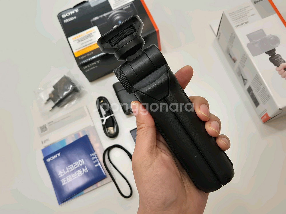 소니 RX100M7 디지털카메라 슈팅그립 추가배터리 박스 풀셋--7