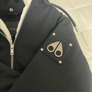 무스너클 버니스웨터m사이즈