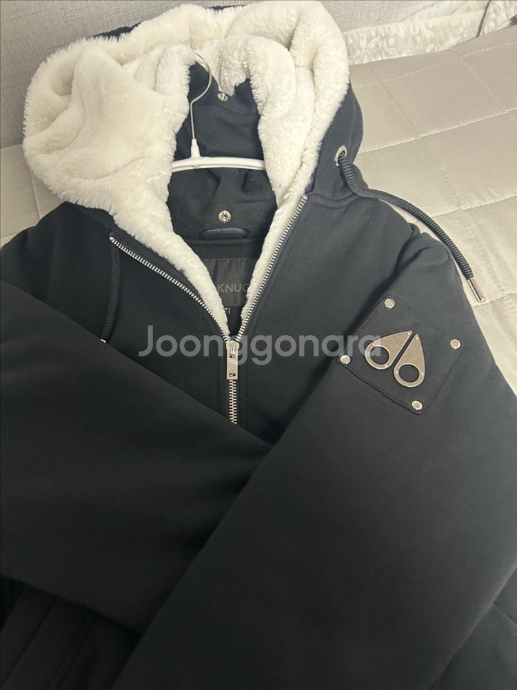 무스너클 버니스웨터m사이즈--1