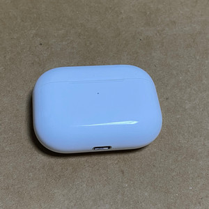 에어팟 프로 2세대 라이트닝 (USB C-라이트닝 케이블 포함)