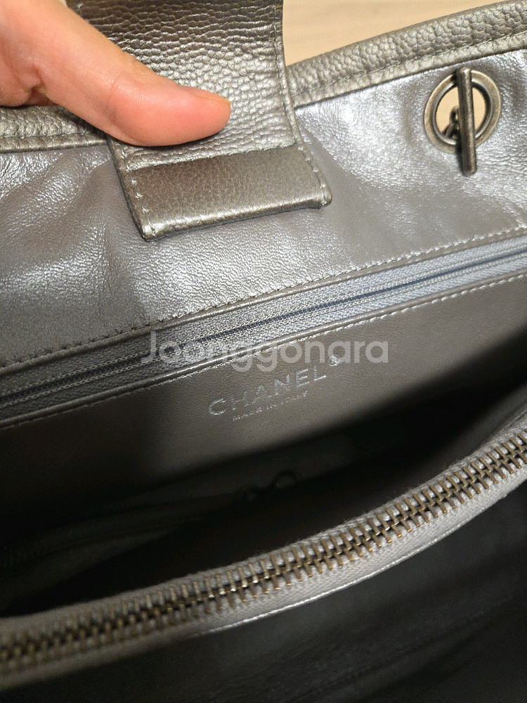 정품)샤넬 타임리스 턴락 캐비어 숄더백--5