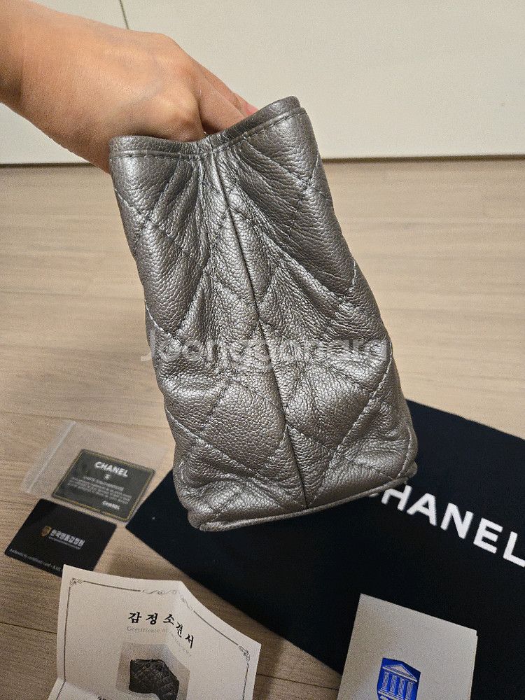 정품)샤넬 타임리스 턴락 캐비어 숄더백--8