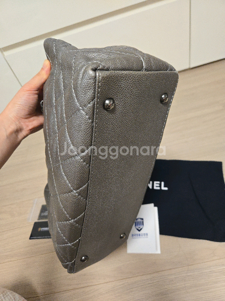 정품)샤넬 타임리스 턴락 캐비어 숄더백--6