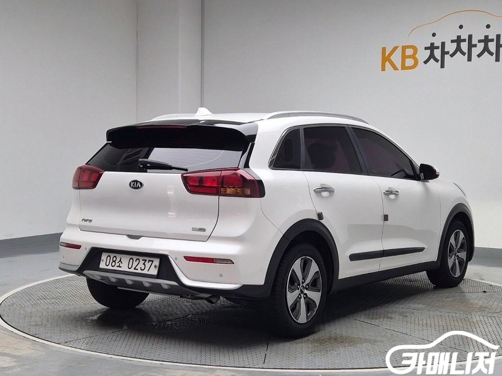 [기아]니로 1.6 하이브리드 럭셔리 (5인승) #앱특가 이미지