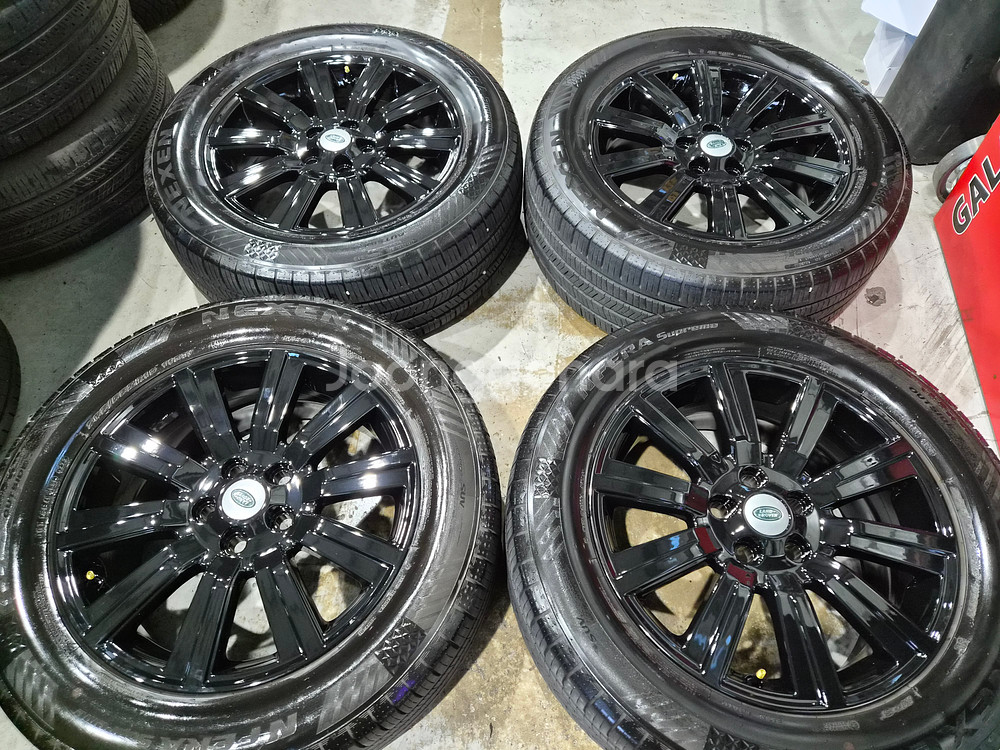 랜드로버 디스커버리4 19인치 순정 휠타이어 판매합니다--0