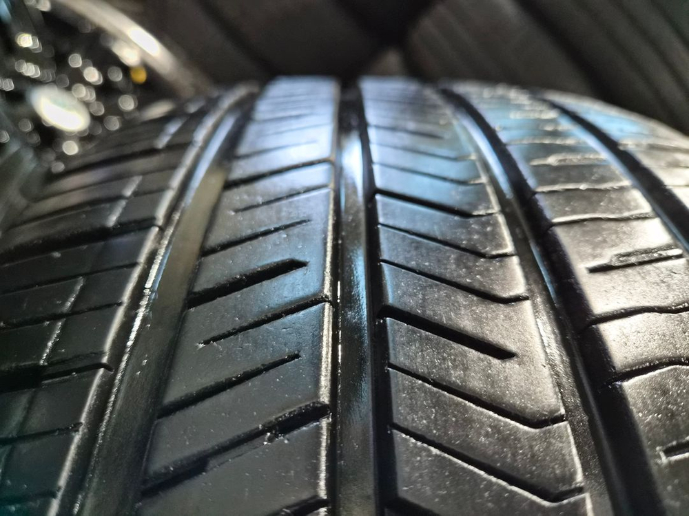 랜드로버 디스커버리4 19인치 순정 휠타이어 판매합니다--5