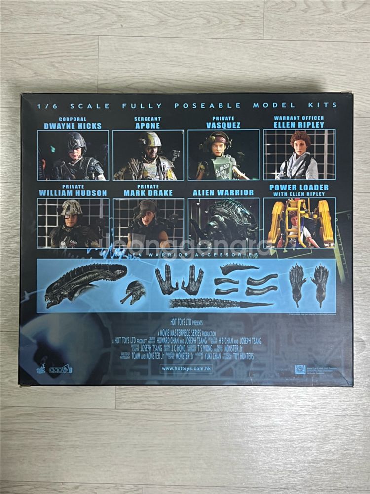 핫토이 에일리언 MMS47 중고품 판매합니다--5