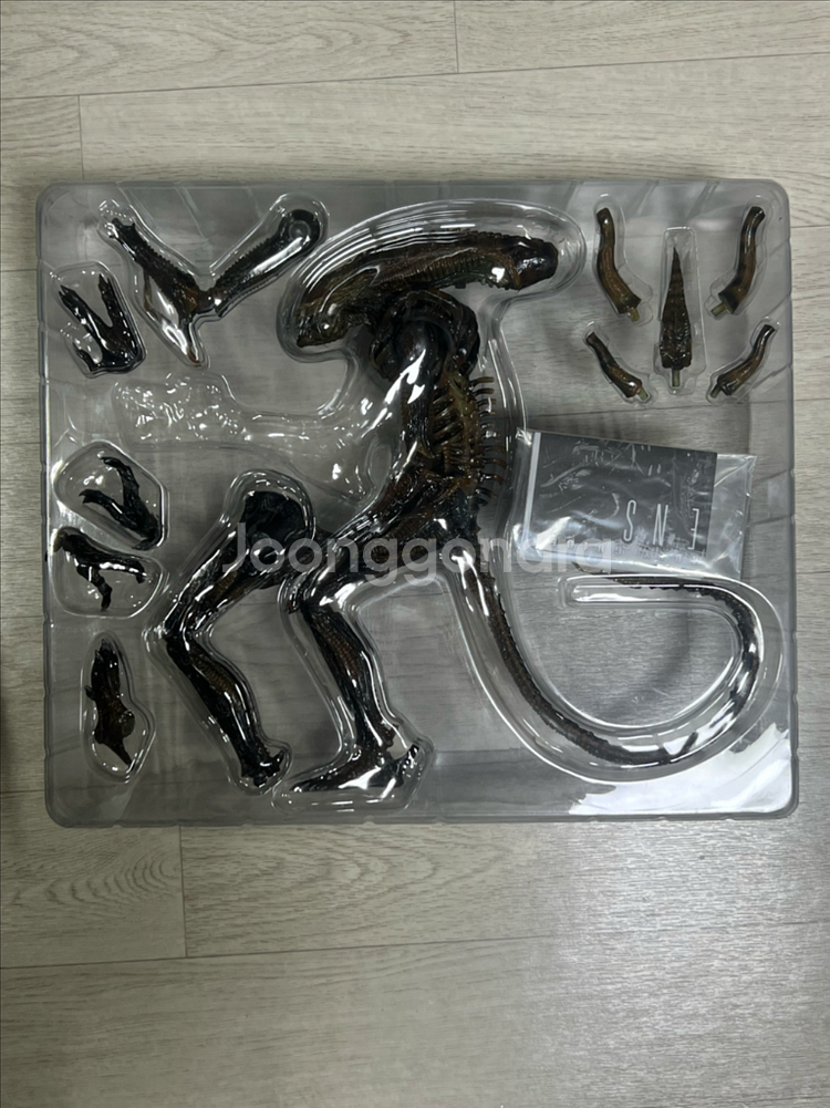 핫토이 에일리언 MMS47 중고품 판매합니다--8