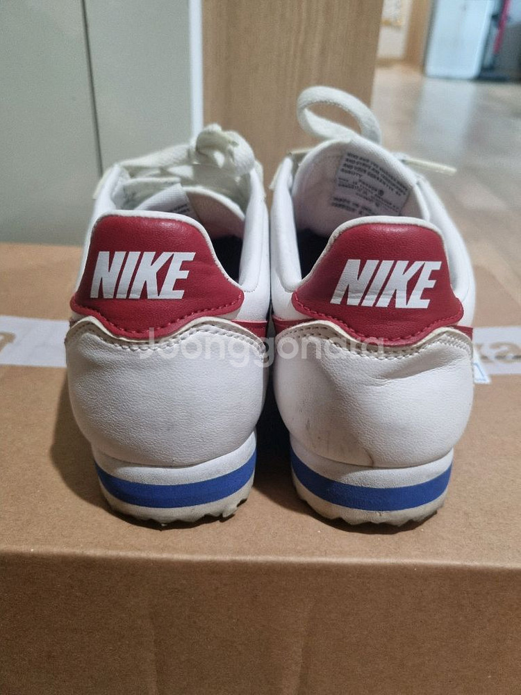 나이키 코르테즈 흰빨 225--2