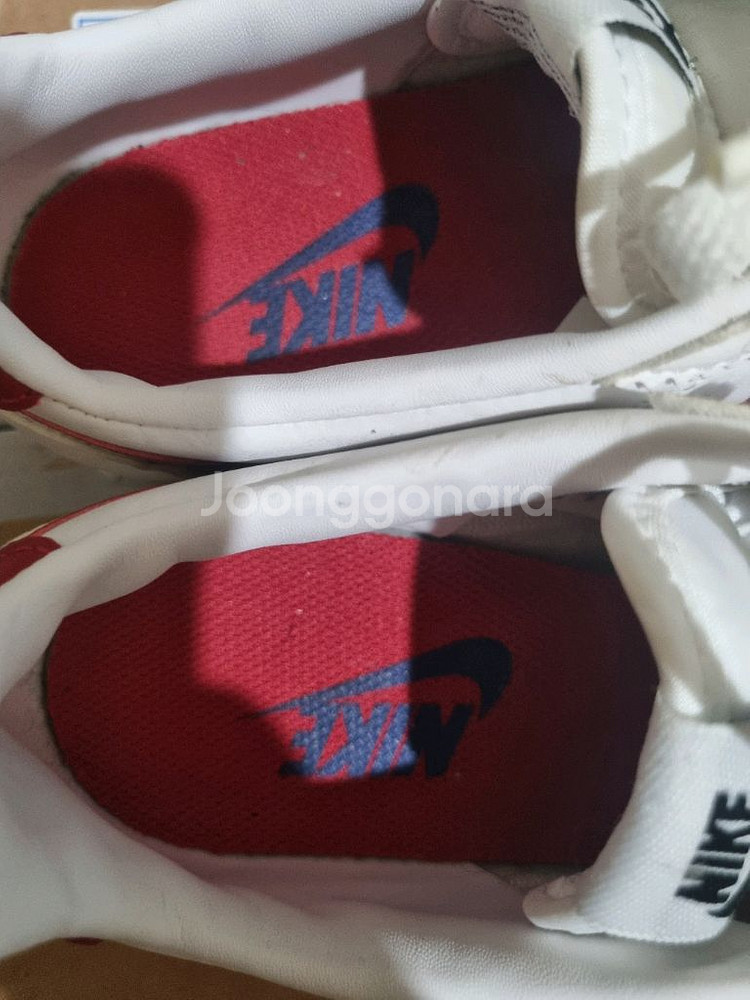 나이키 코르테즈 흰빨 225--4