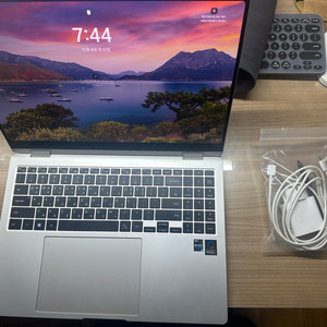 갤럭시북3프로 360 팝니다. NT960QFG KC52E