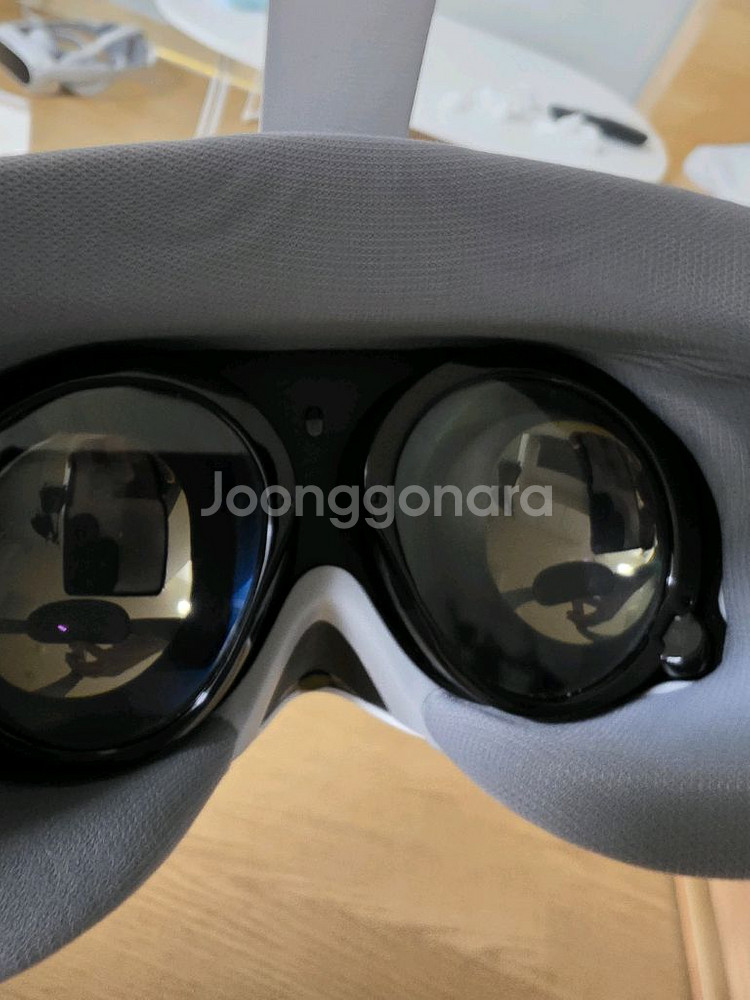 피코4 프로 VR 헤드셋 및 트래커--4