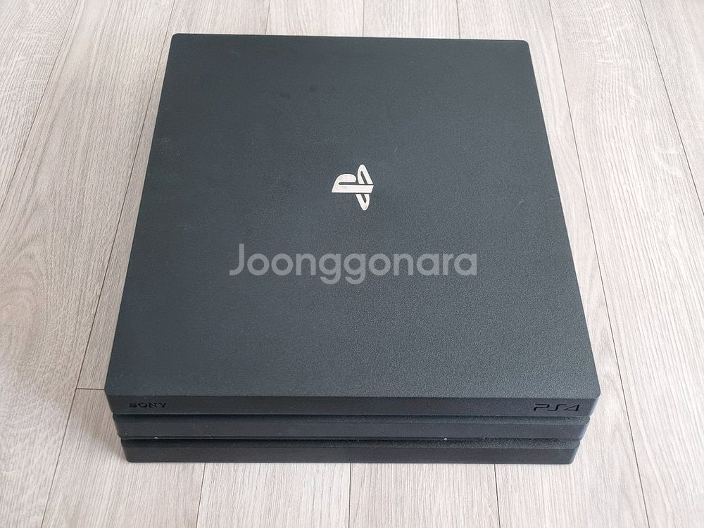 PS4 PRO 1TB(7218b)--1