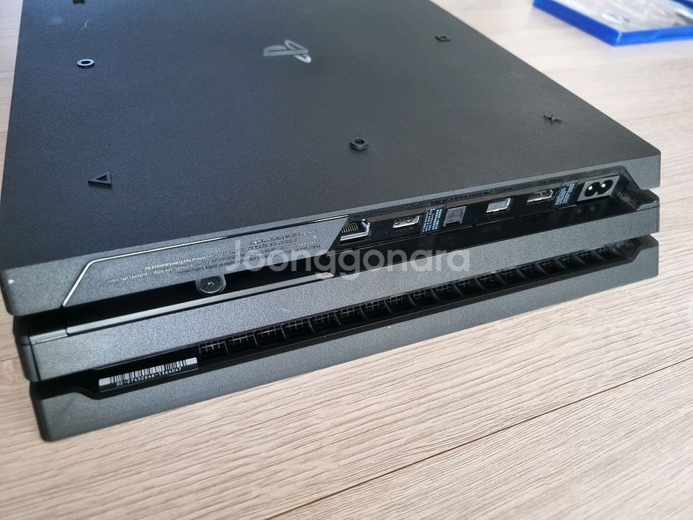 PS4 PRO 1TB(7218b)--3