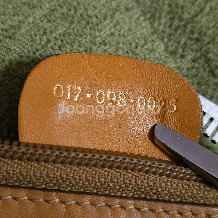 구찌 GG 패턴 클러치백 정품--5