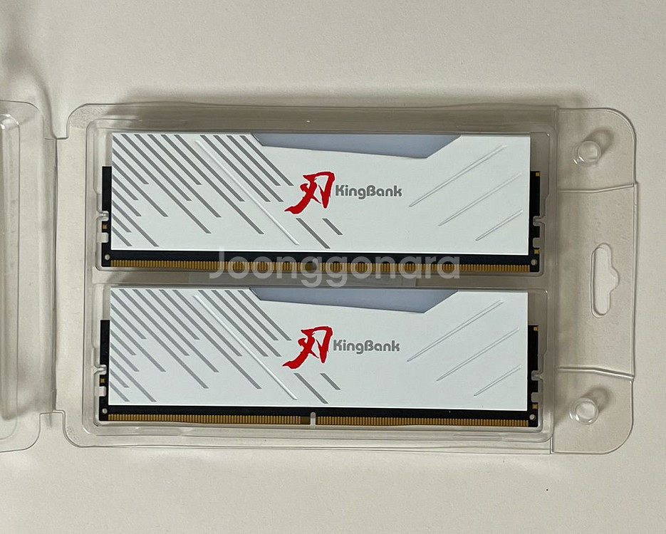 DDR5 6000 CL30 32GB 램 판매합니다--0