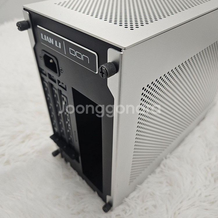 ITX/SFF 케이스 A4-H2O 단물 실버 풀셋, 상태 좋음--3