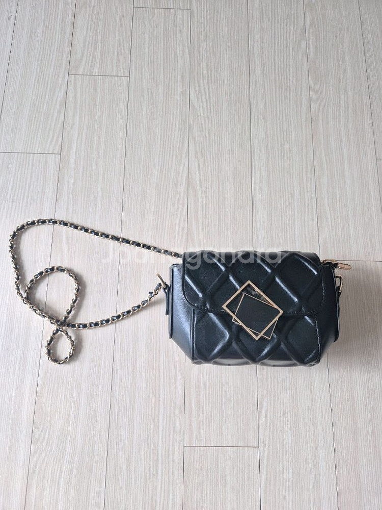 상태최상) 자라 가방 판매합니다.--0