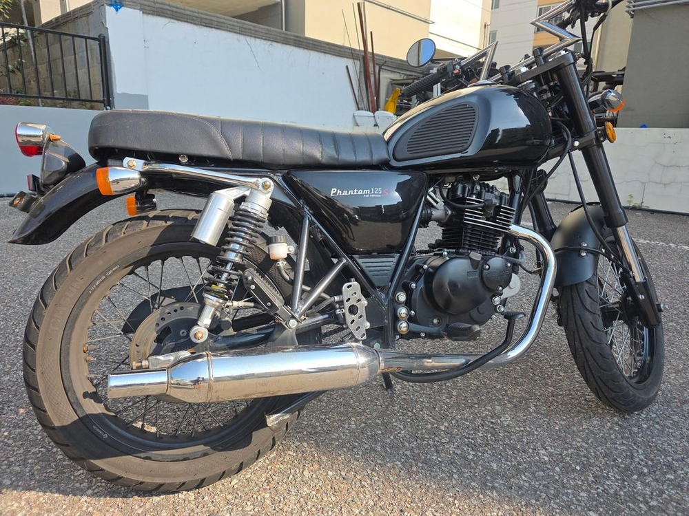 클래식 바이크 엘로이헌터 125S 21년식 1인 신조차량 116키로 주행 차량 이미지