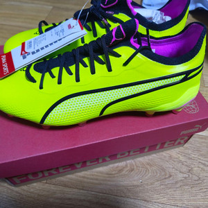 푸마 킹 얼티메이트 FG/AG 형광색 250 새상품