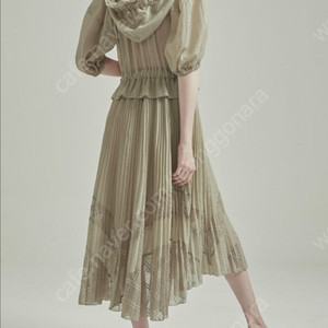 오브제 플리츠 후드 원피스