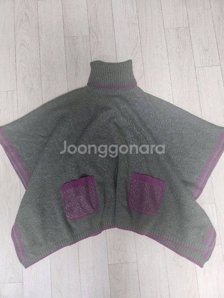 한글택정품.새상품) ~성인44.펜디키즈 캐시미어 판초--0